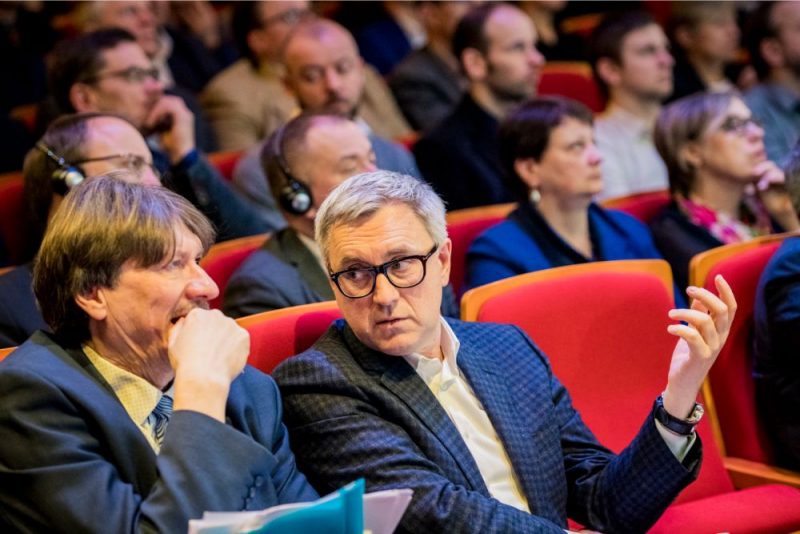 
Edgars Zalāns ikgadējā ceļu nozares konferencē.
