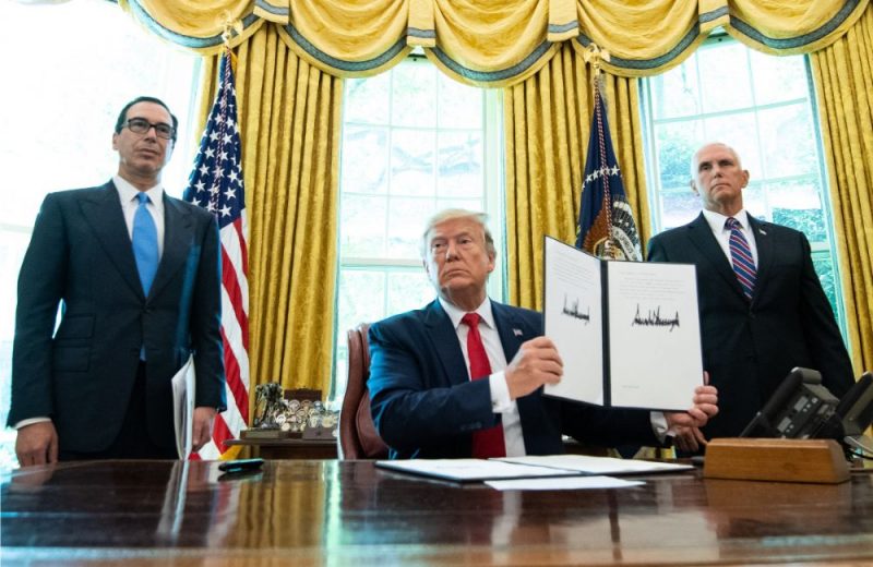 
ASV prezidents Donalds Tramps nosaka sankcijas Irānai, 24.06.2019. Ilustratīvs attēls.
