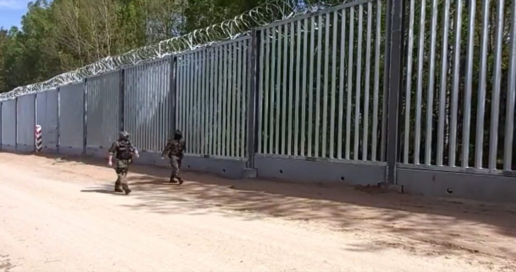 
На границе с Беларусью Польша уже построила забор
