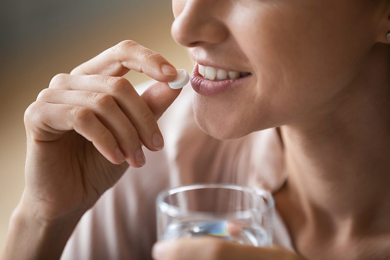 
Multivitamīnus vislabāk lietot pēc brokastīm, uzdzerot glāzi ūdens.
