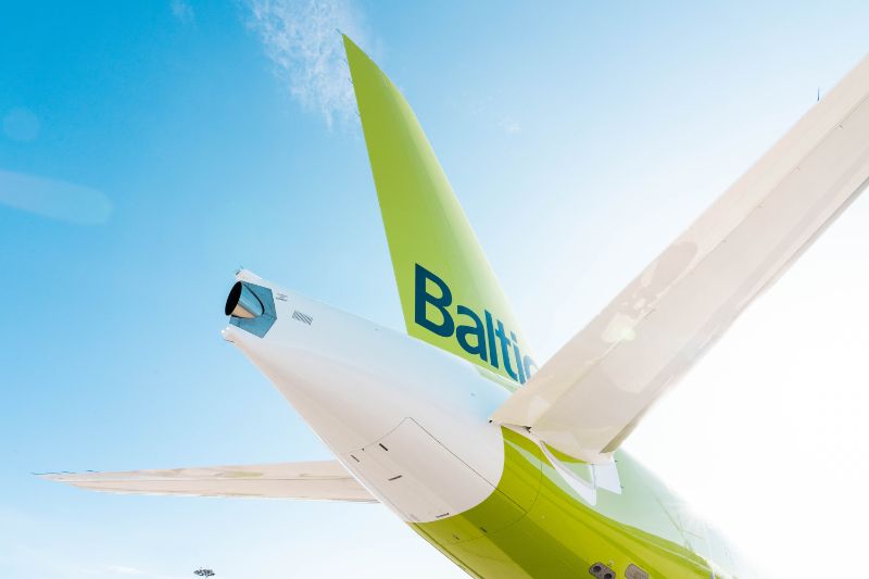 
airBaltic sanem 41. Airbus A220-300
