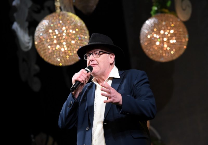 
Aktieris un dziedātājs Jānis Paukštello.
