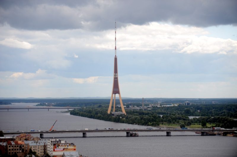 
TV tornis Lucavsalā, Rīgā.
