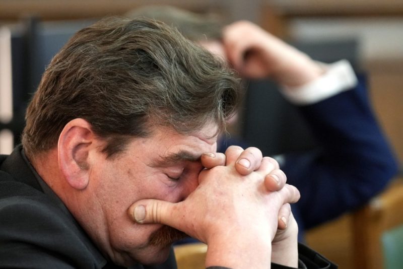 
Ilustratīvs foto. 14. Saeimas deputāts Ingmārs Līdaka piedalās Saeimas sēdē.
